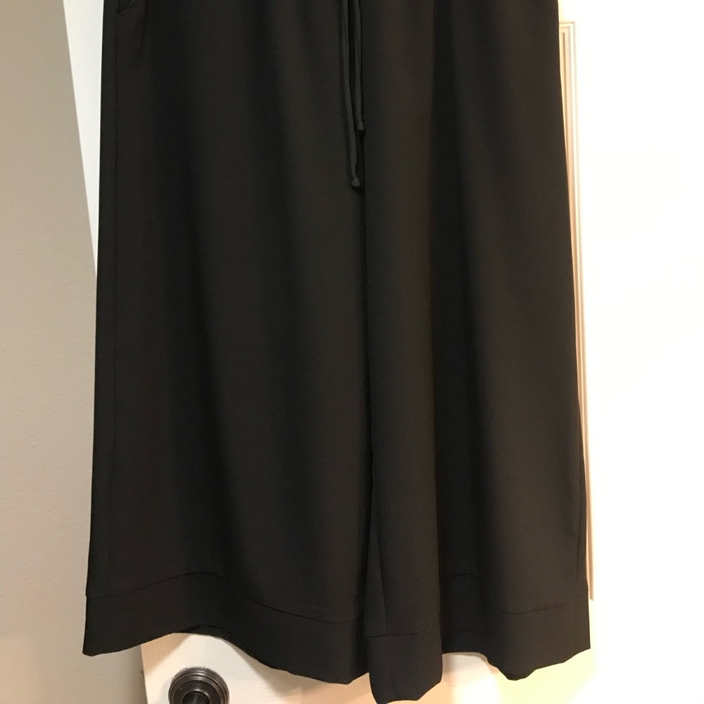NY Collection black palazzo pants. NWT medium